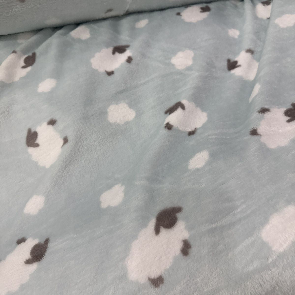 Morbida coperta in pile con stampa di pecore