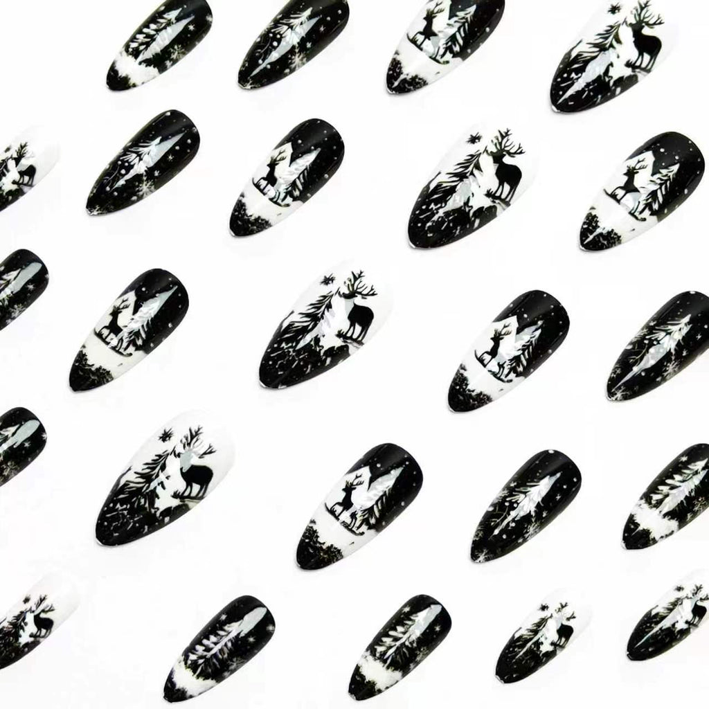 Nail art a tema invernale innevato