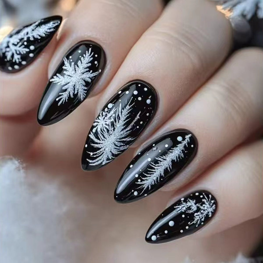 Elegante nail art a tema invernale