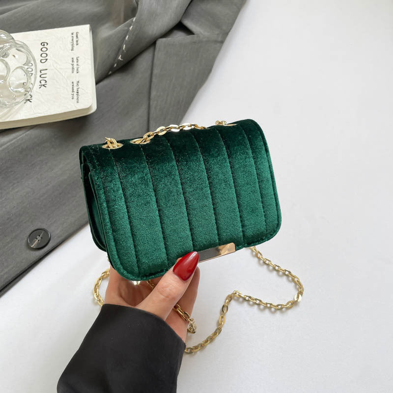 Elegante borsa a tracolla in velluto trapuntato