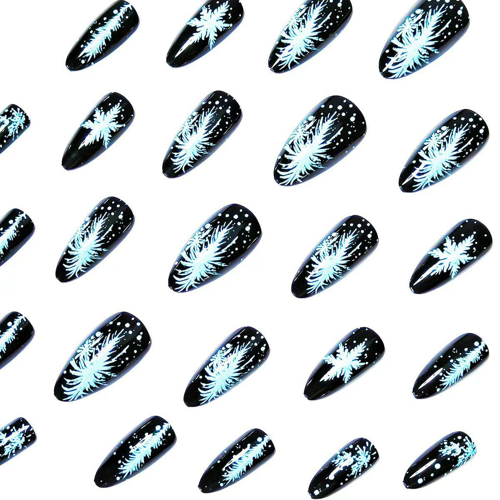 Elegante nail art a tema invernale