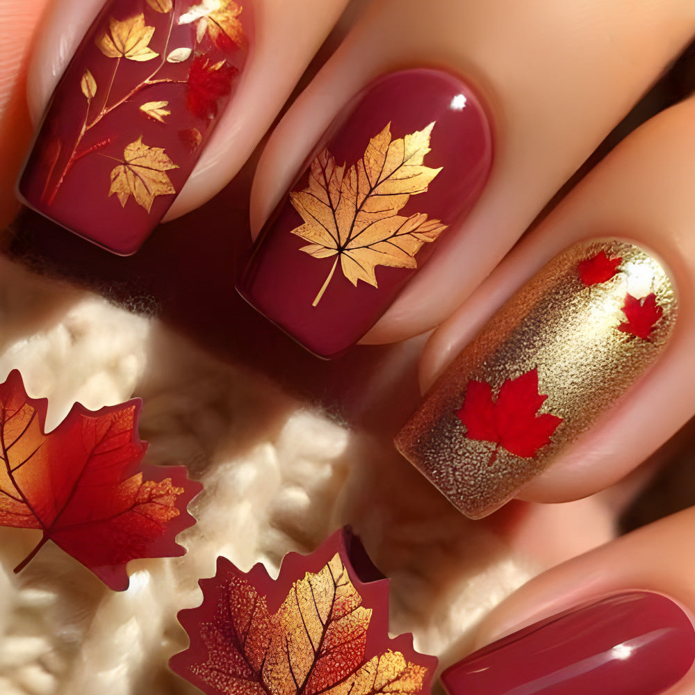 Nail art artistica a stampa a tema autunnale