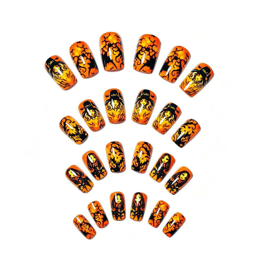 Nail art artistica ispirata ad Halloween