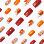 Nail art con design a foglia autunnale