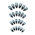Nail art a tema invernale innevato