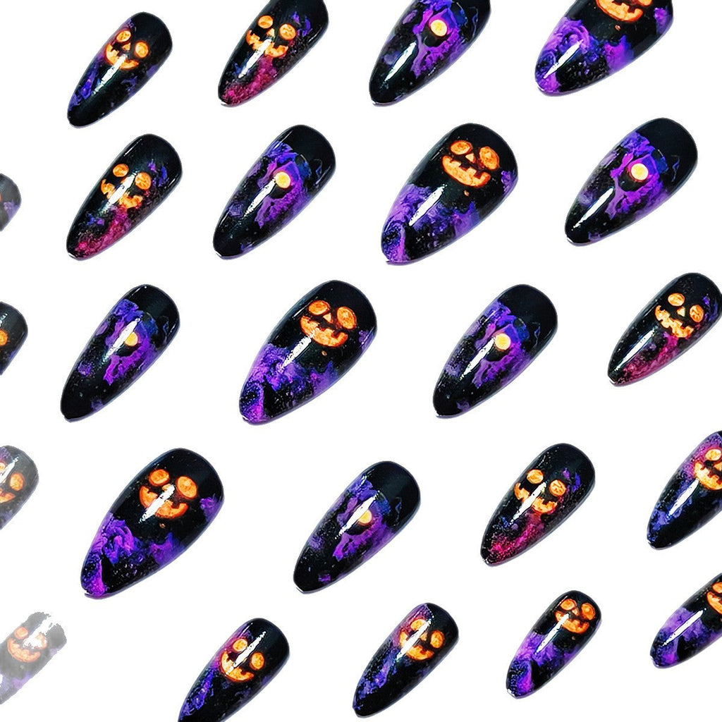 Design artistico per unghie a tema Halloween