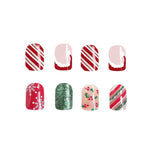 Nail art festosa con motivi invernali