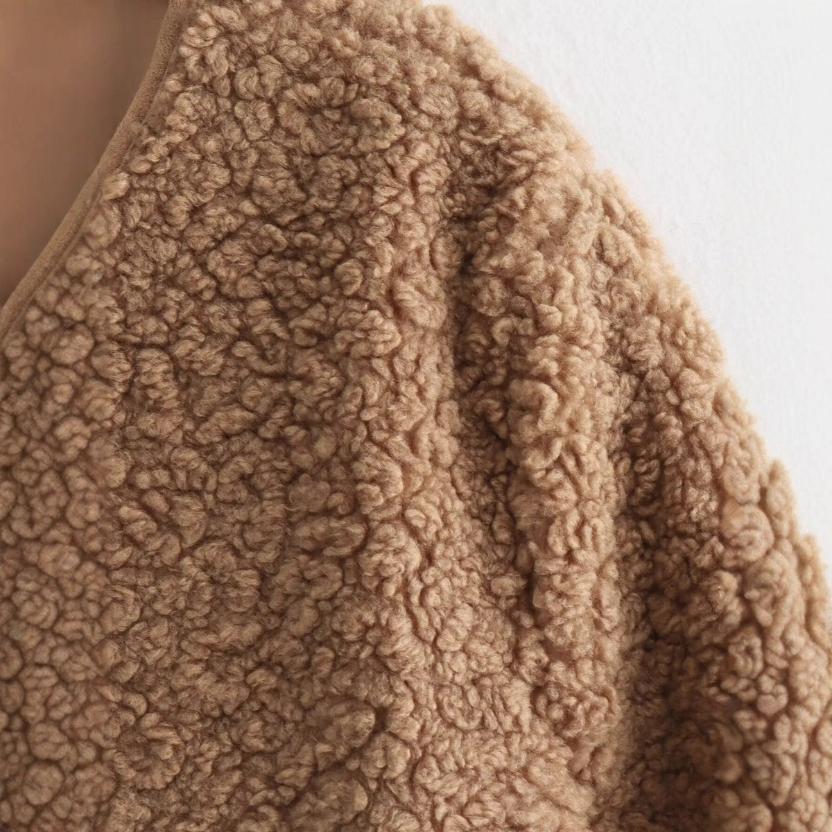 Giacca da donna in pile Teddy con cerniera frontale e tasche