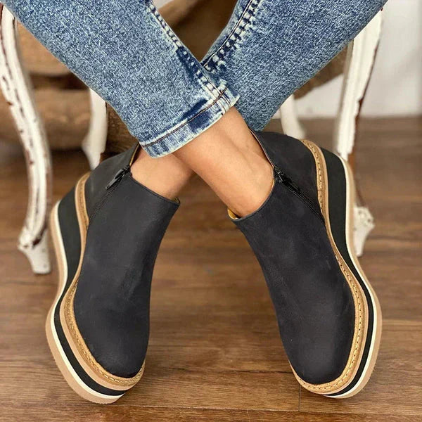 Lussuosi stivali in pelle da donna con tacco medio-alto per un comfort che dura tutto il giorno e uno stile classico