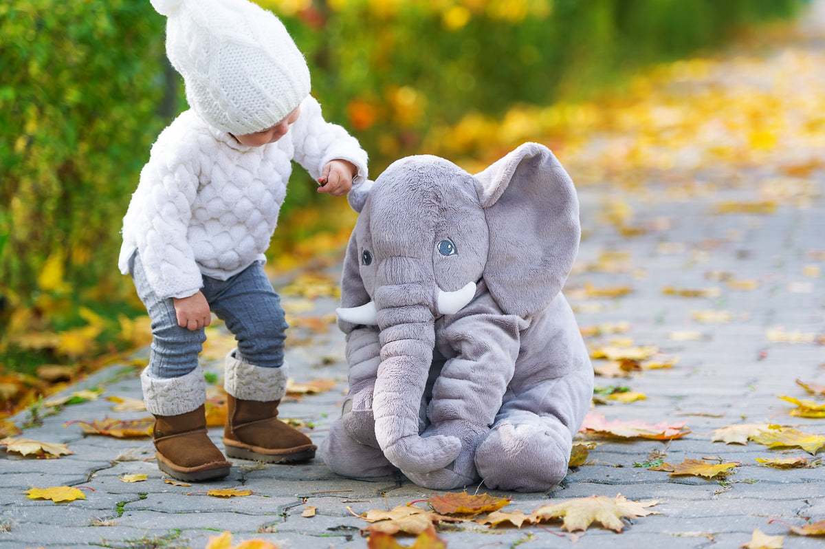 Cuscino di peluche a forma di elefante per la cameretta bebè