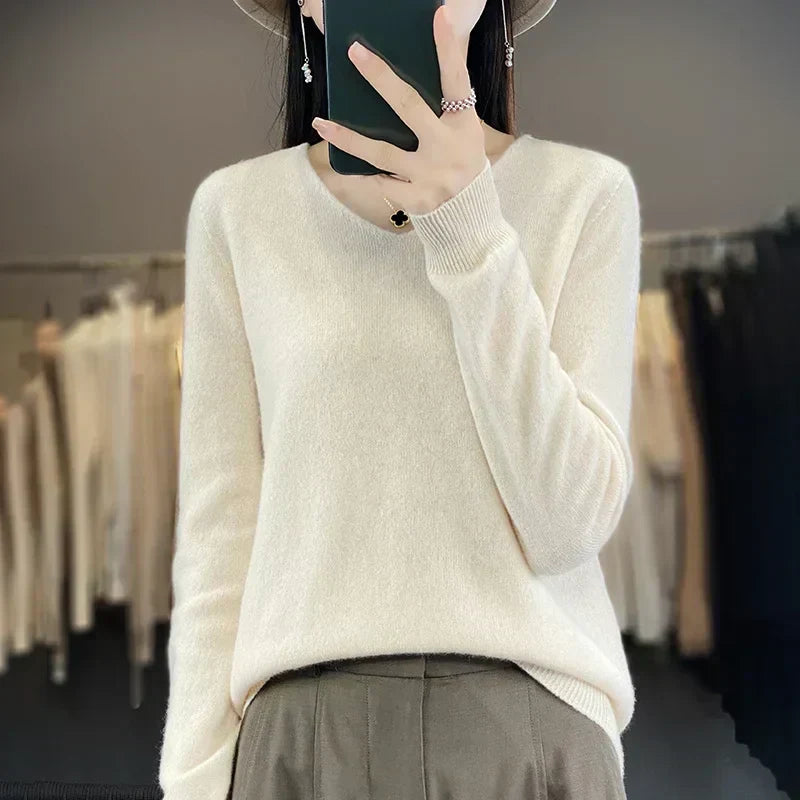 Maglione da donna con scollo a V in lana merino Kirrea Kirrea