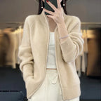 Cardigan/maglione da donna con cerniera in pura lana 100%.