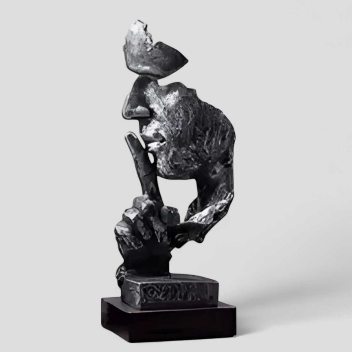 Scultura Art Déco Aurion per la decorazione domestica