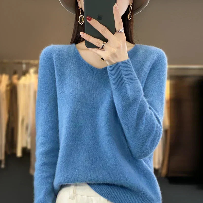 Maglione da donna con scollo a V in lana merino Aurelle, essenziale per tutti i giorni
