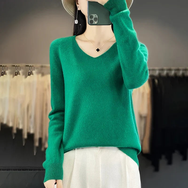 Maglione da donna con scollo a V in lana merino Kirrea Kirrea