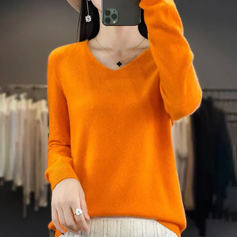 Maglione da donna con scollo a V in lana merino Kirrea Kirrea