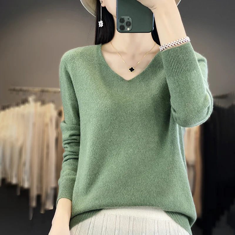 Maglione da donna con scollo a V in lana merino Kirrea Kirrea