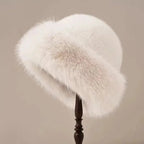 Elegante cappello invernale con fodera in pelliccia