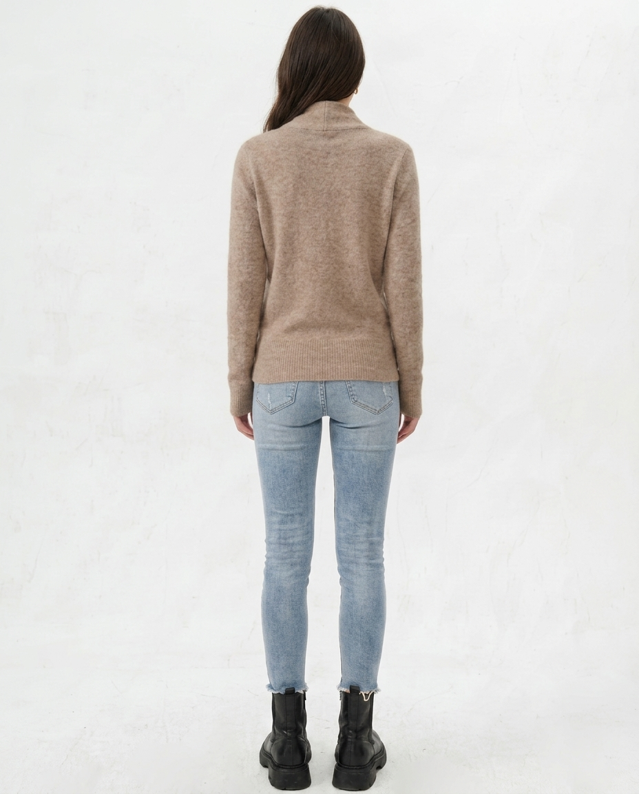 Maglione di lana lavorato a maglia Noa