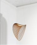 Birchwood Pendant Light di LumaBirch per soggiorni accoglienti