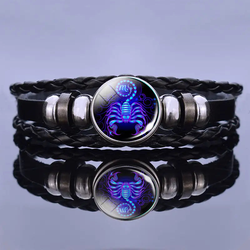 Bracciale in pelle con ciondolo astrologico