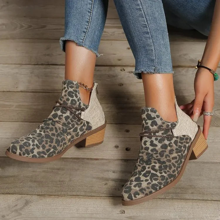 Stivali da donna con tacco largo intrecciato chic: comfort per tutto il giorno