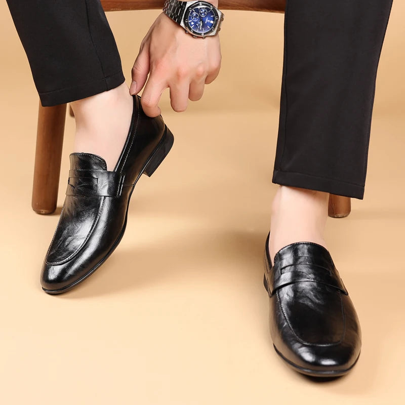 Mocassini eleganti classici da uomo in pelle slip-on per uno stile professionale
