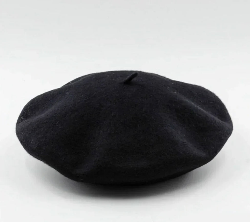 Berretto classico in lana da donna: cappello elegante e caldo