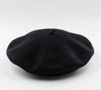 Berretto classico in lana da donna: cappello elegante e caldo