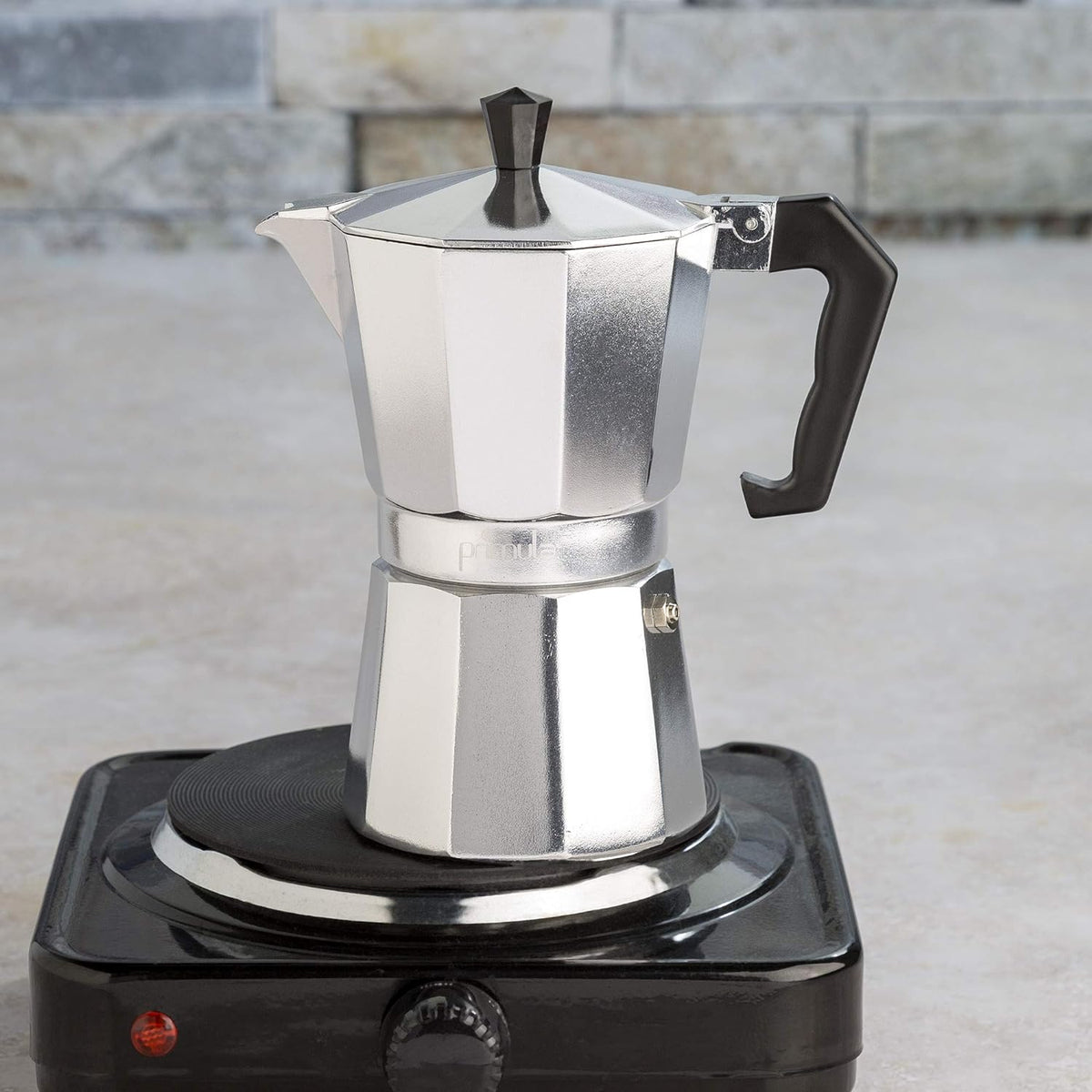 Classica caffettiera espresso da fornello, Moka per caffè all’italiana e alla cubana