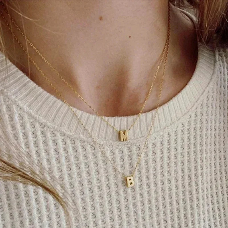 Collana Minimalista con Iniziale