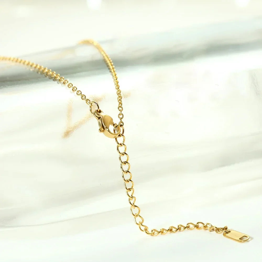 Collana Minimalista con Iniziale