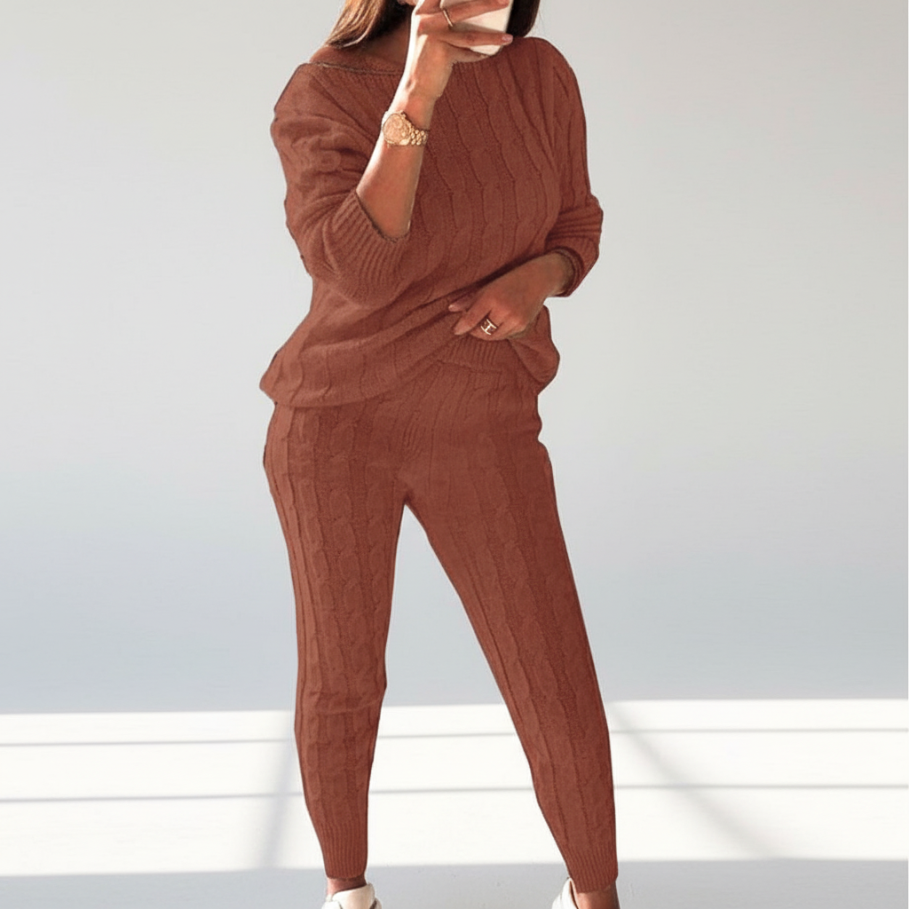 Set da donna con top e pantaloni da lounge lavorati a maglia