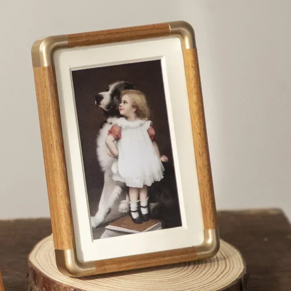 Cornice da tavolo Brooks | Design vintage in legno e ottone
