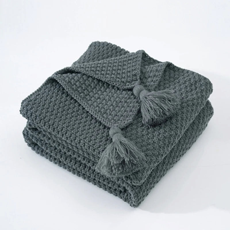 Accogliente coperta scandinava in lana lavorata a maglia