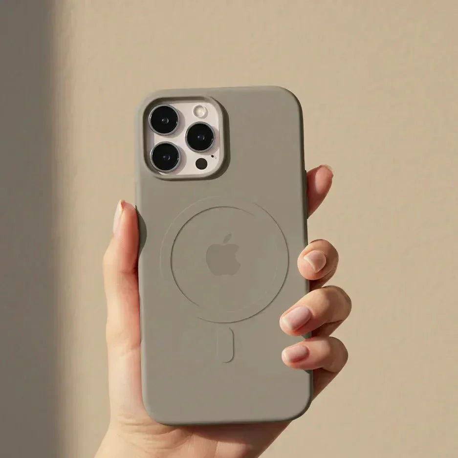 Custodia magnetica in silicone per iPhone - Soft Touch e compatibile con MagSafe