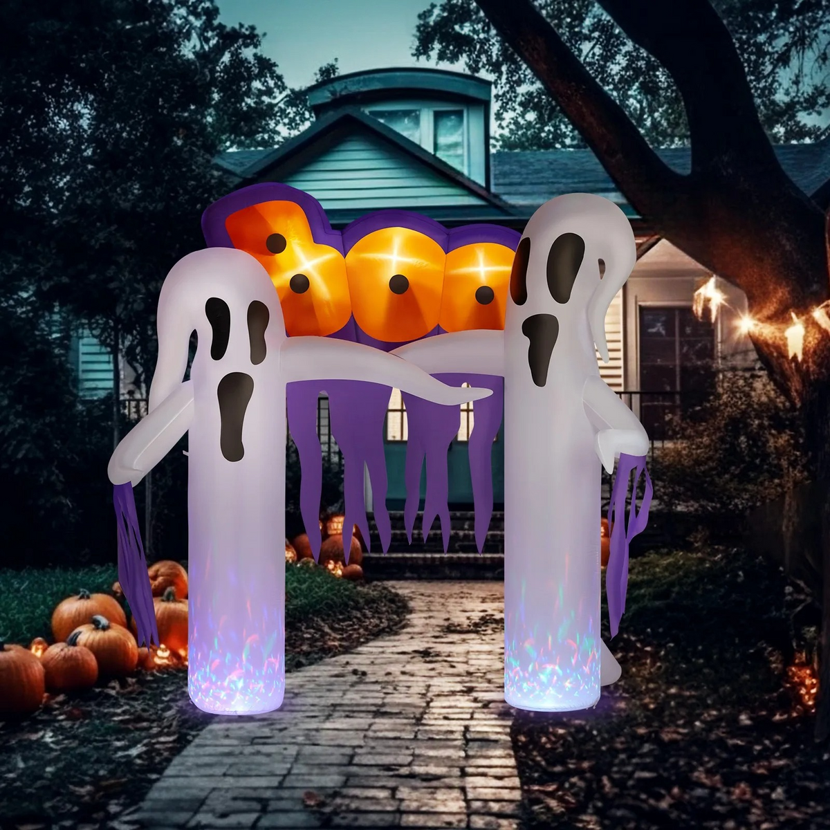 Grandi decorazioni di Halloween all'aperto