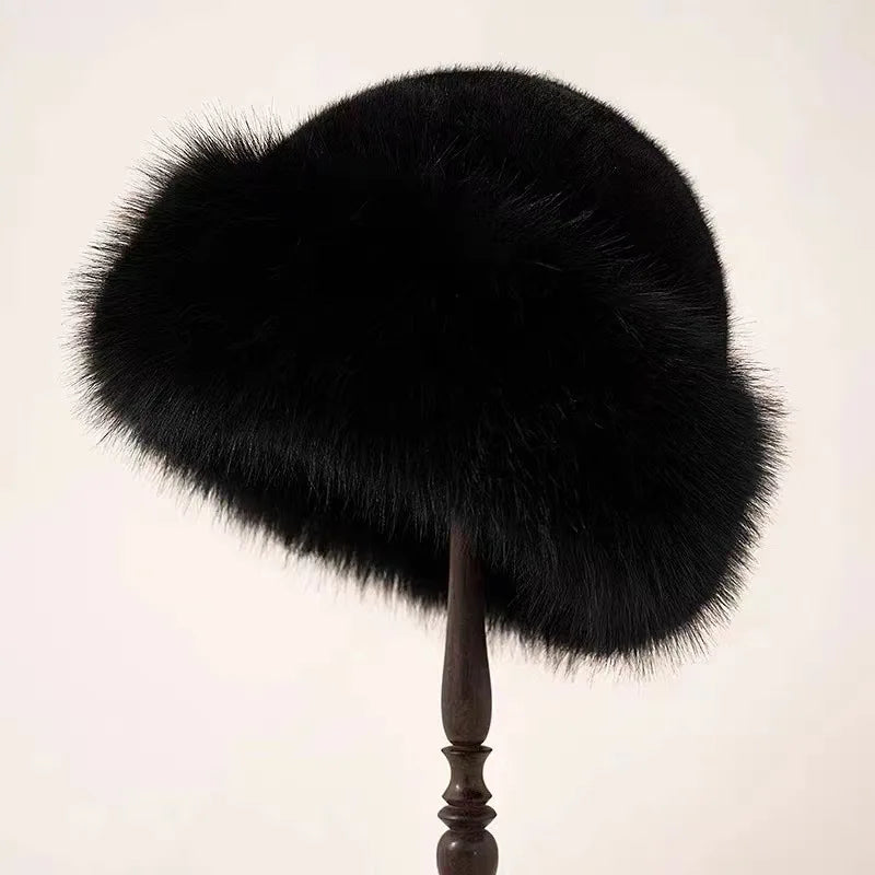 Elegante cappello di pelliccia invernale per uno stile glamour