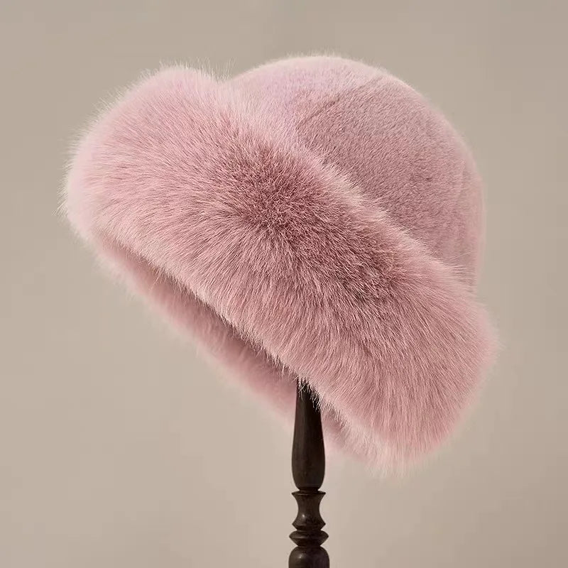 Elegante cappello di pelliccia invernale per uno stile glamour