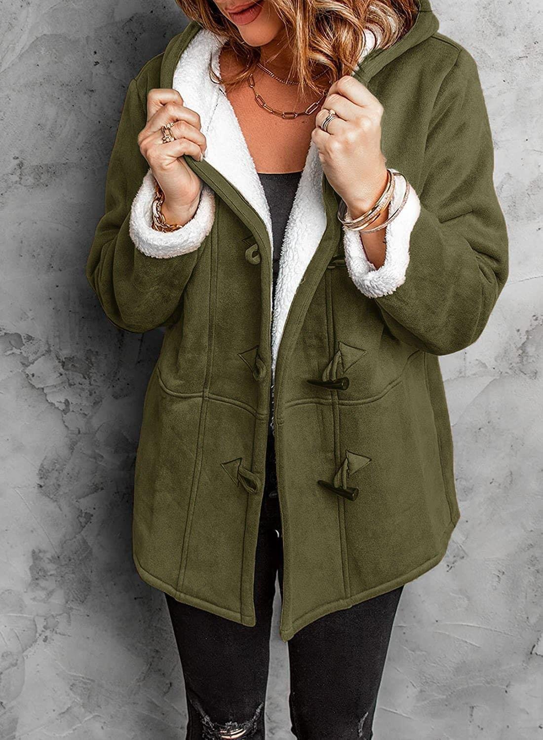 Elegante cappotto con cappuccio con design unico a bottoni
