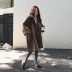 Trench oversize elegante da donna per business e casual