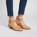 Stivaletti eleganti con tacco medio da donna