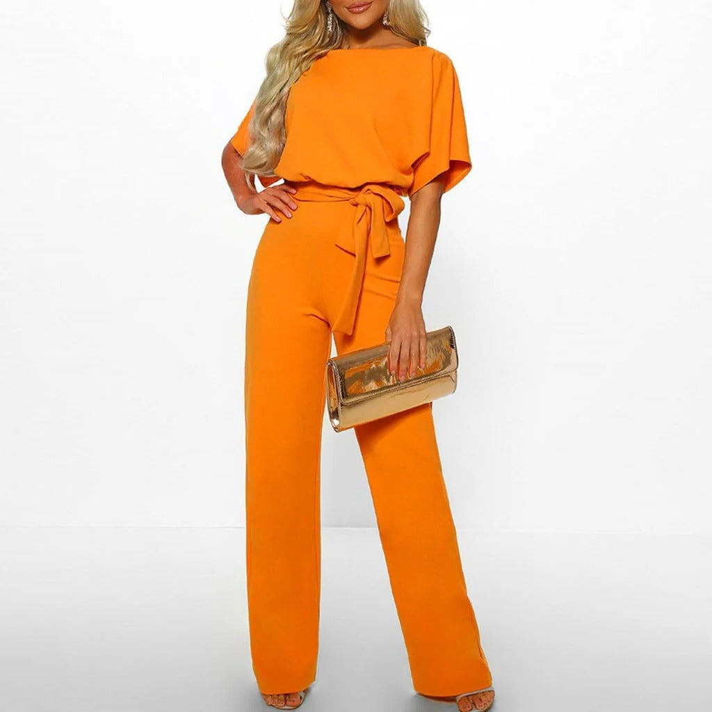 Tuta elegante chic da donna: stile lusinghiero e versatile