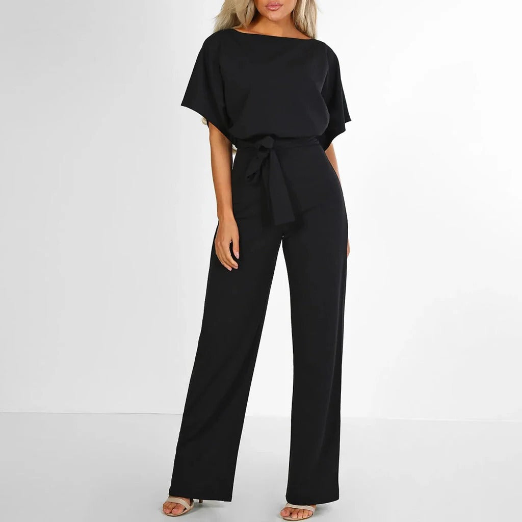 Tuta elegante chic da donna: stile lusinghiero e versatile