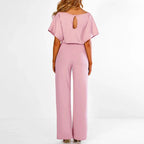 Tuta elegante chic da donna: stile lusinghiero e versatile