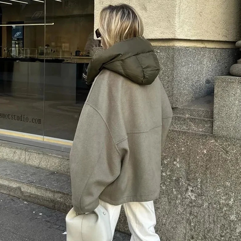 Felpa con cappuccio con zip da donna chic