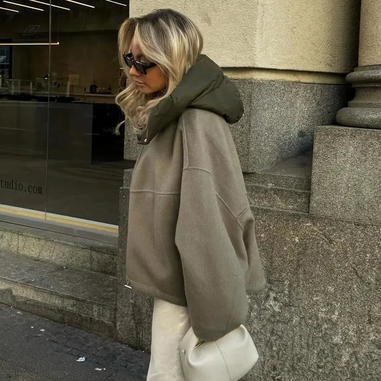 Felpa con cappuccio con zip da donna chic