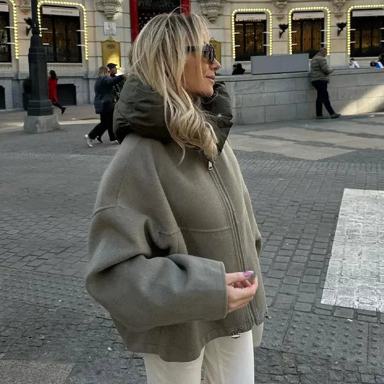 Felpa con cappuccio con zip da donna chic