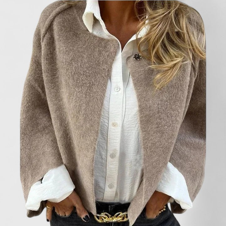 Giacca elegante da donna aperta sul davanti
