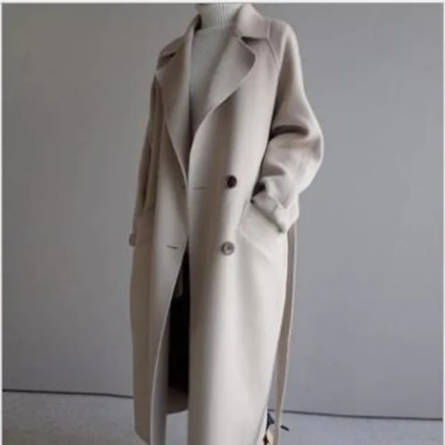 Cappotto lungo doppiopetto elegante da donna